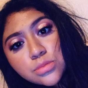 Meet your Posher, Gloria